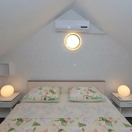 Apartment Antonia Σπλιτ